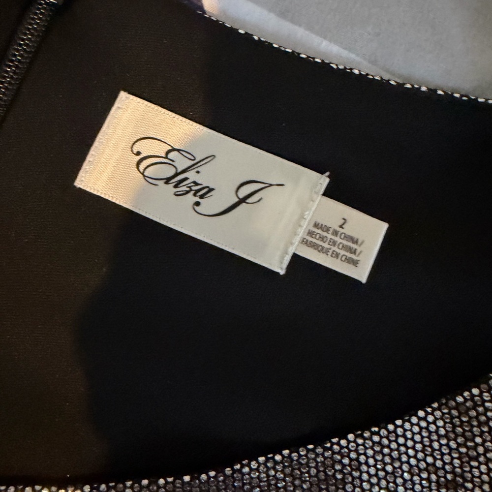 Eliza J Metallic Silver Long Sleeve Dress - Picture 7 of 7